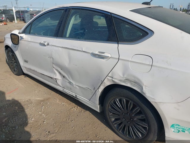 Ford Fusion Energi Titanium 2014 3FA6P0SU4ER383041 Image 6