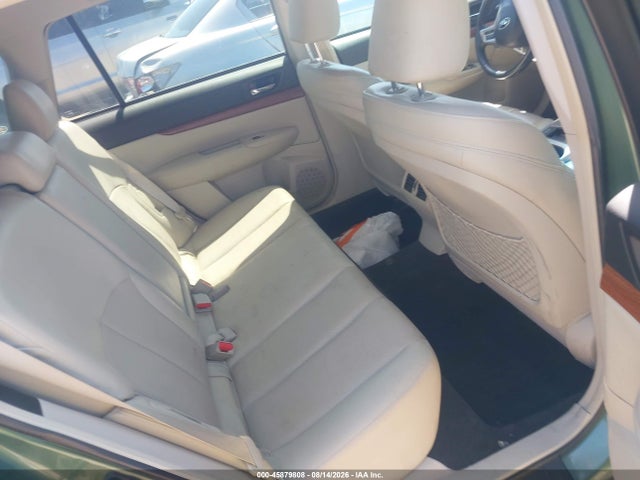 45879808 :رقم المزاد ، 4S4BRBLC9E3294757 vin ، 2014 Subaru Outback 2.5i Limited مزاد بيع