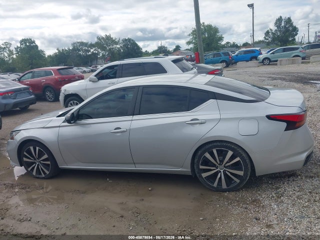2021 Nissan Altima Sr Fwd მანქანა იყიდება აუქციონზე, vin: 1N4BL4CV0MN311103, აუქციონის ნომერი: 45879894