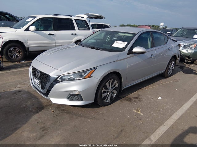 45879913 :رقم المزاد ، 1N4BL4BV4LN313727 vin ، 2020 Nissan Altima S Fwd مزاد بيع