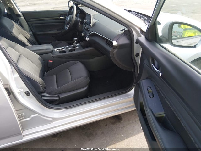 45879913 :رقم المزاد ، 1N4BL4BV4LN313727 vin ، 2020 Nissan Altima S Fwd مزاد بيع