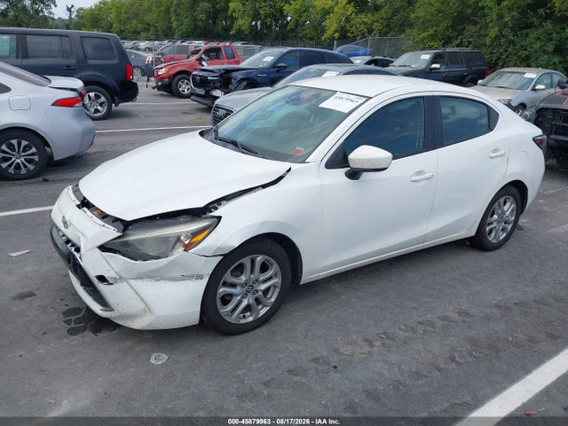 3MYDLBYV9JY319670 Toyota YARIS IA
