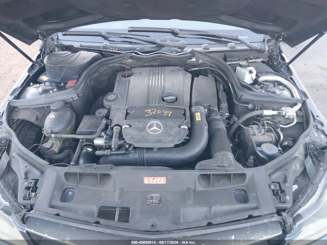 Продаж на аукціоні авто 2013 Mercedes-benz C 250, vin: WDDGJ4HB5DF987454, номер лоту: 45880014