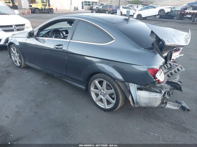 Продаж на аукціоні авто 2013 Mercedes-benz C 250, vin: WDDGJ4HB5DF987454, номер лоту: 45880014