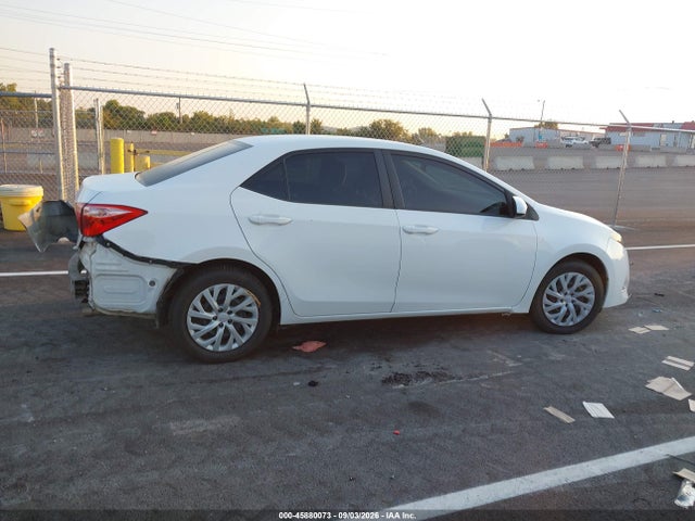 5YFBURHE8JP852220 Toyota COROLLA LE