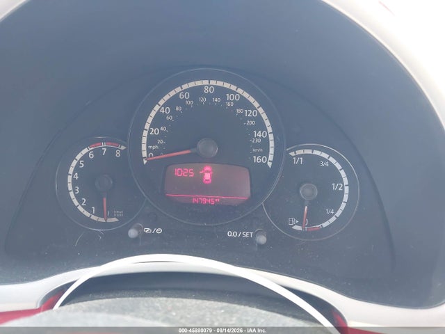 45880079 :رقم المزاد ، 3VWJX7AT1DM647119 vin ، 2013 Volkswagen Beetle 2.5l مزاد بيع