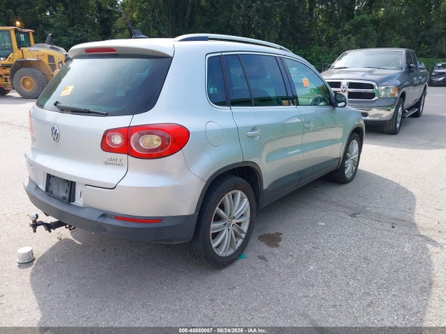 2011 Volkswagen Tiguan Se მანქანა იყიდება აუქციონზე, vin: WVGBV7AX5BW532564, აუქციონის ნომერი: 45880087