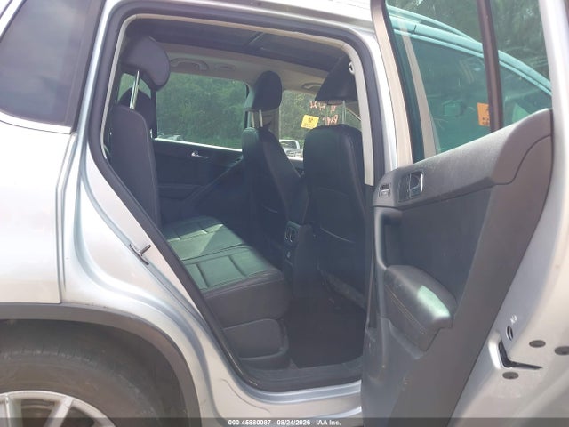 2011 Volkswagen Tiguan Se მანქანა იყიდება აუქციონზე, vin: WVGBV7AX5BW532564, აუქციონის ნომერი: 45880087