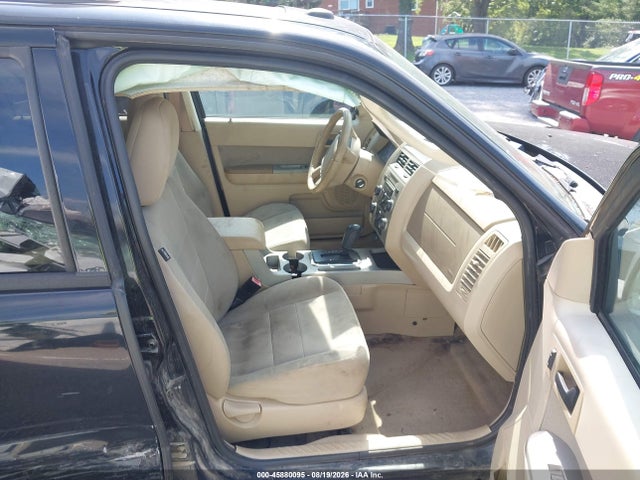 45880095 :رقم المزاد ، 1FMCU0D78AKC68109 vin ، 2010 Ford Escape Xlt مزاد بيع