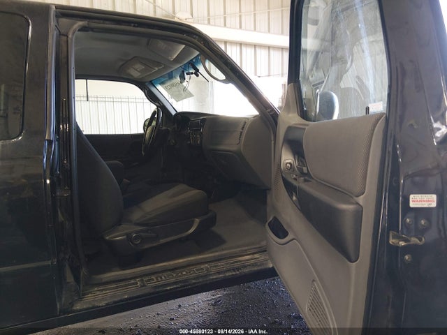 2005 Mazda B4000 Se მანქანა იყიდება აუქციონზე, vin: 4F4ZR47E15PM03674, აუქციონის ნომერი: 45880123