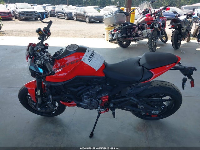 Auction sale of the 2022 Ducati Monster, vin: ZDMMAMDT6NB004175, lot number: 45880127