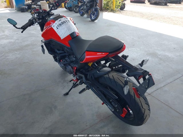 Auction sale of the 2022 Ducati Monster, vin: ZDMMAMDT6NB004175, lot number: 45880127