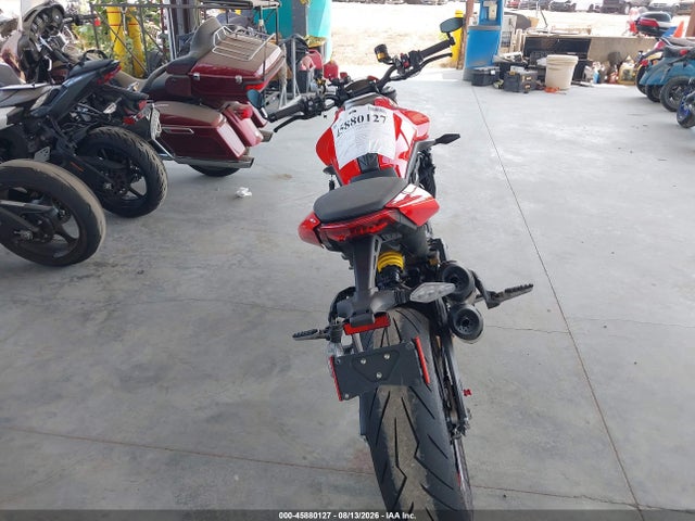 Auction sale of the 2022 Ducati Monster, vin: ZDMMAMDT6NB004175, lot number: 45880127