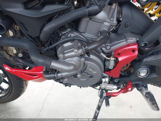 Auction sale of the 2022 Ducati Monster, vin: ZDMMAMDT6NB004175, lot number: 45880127