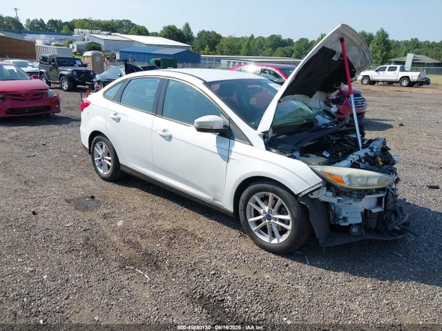 Auction sale of the 2015 Ford Focus Se, vin: 1FADP3F23FL263930, lot number: 45880130