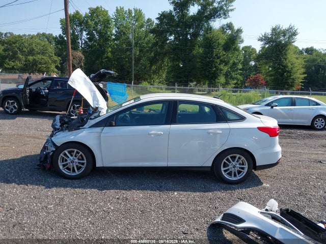 Продаж на аукціоні авто 2015 Ford Focus Se, vin: 1FADP3F23FL263930, номер лоту: 45880130