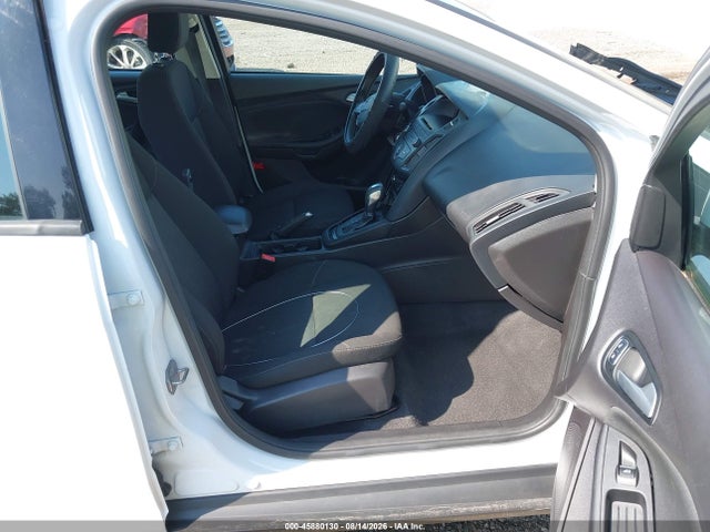 Продаж на аукціоні авто 2015 Ford Focus Se, vin: 1FADP3F23FL263930, номер лоту: 45880130