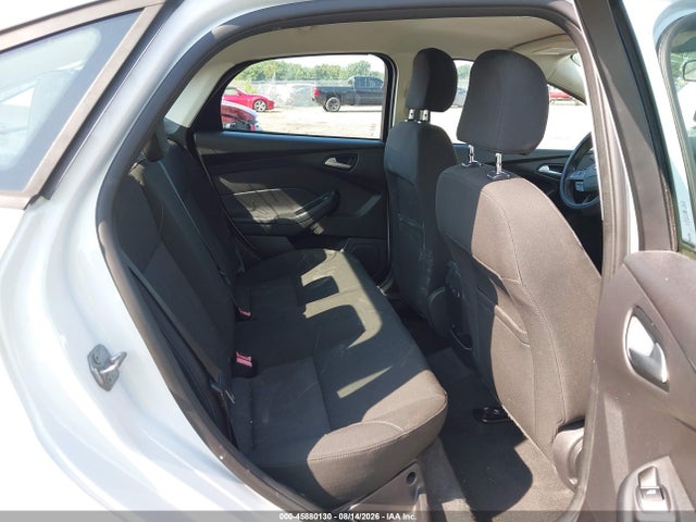 Продаж на аукціоні авто 2015 Ford Focus Se, vin: 1FADP3F23FL263930, номер лоту: 45880130