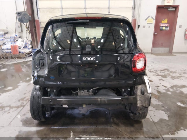 Smart Eq Fortwo Pure 2019 WMEFJ9BAXKK370687 Image 17