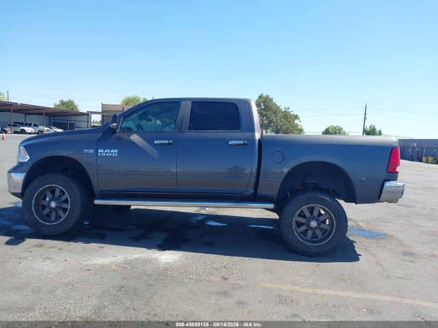 1C6RR7LT3HS844102 RAM 1500 Big Horn 4x4 5&#039;7 Box
