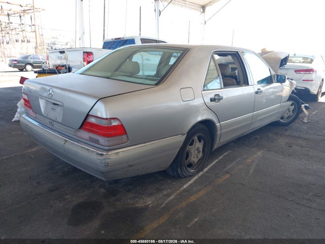 45880186 :رقم المزاد ، WDBGA33G3VA352317 vin ، 1997 Mercedes-benz S 320 Base Lwb مزاد بيع