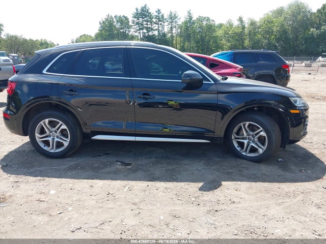 45880226 :رقم المزاد ، WA1BNAFY2J2209656 vin ، 2018 Audi Q5 2.0t Premium مزاد بيع