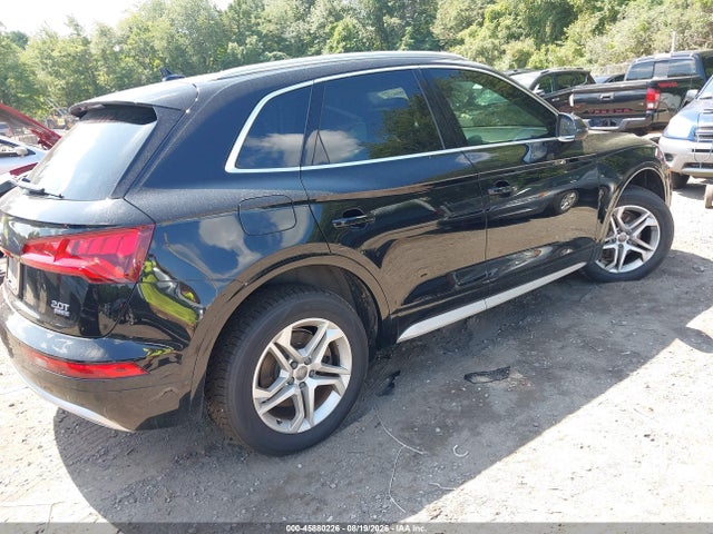 45880226 :رقم المزاد ، WA1BNAFY2J2209656 vin ، 2018 Audi Q5 2.0t Premium مزاد بيع