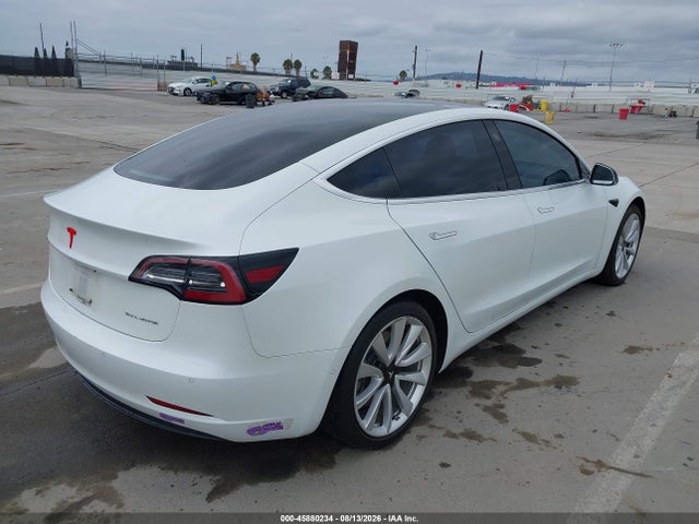 2018 Tesla Model 3 Long Range/performance მანქანა იყიდება აუქციონზე, vin: 5YJ3E1EB0JF131432, აუქციონის ნომერი: 45880234