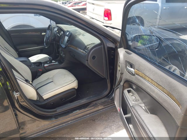 Продажа на аукционе авто 2013 Chrysler 300 Motown, vin: 2C3CCAAG1DH731385, номер лота: 45880240