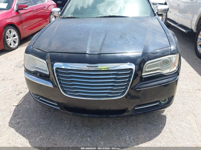 Продажа на аукционе авто 2013 Chrysler 300 Motown, vin: 2C3CCAAG1DH731385, номер лота: 45880240
