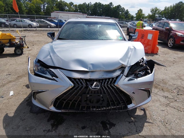58ADA1C14RU042528 Lexus ES 300H