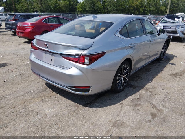 58ADA1C14RU042528 Lexus ES 300H