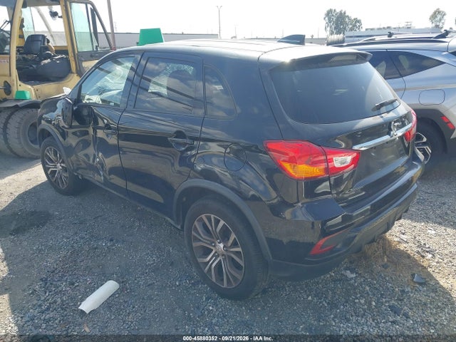 JA4AP3AU2JZ027422 Mitsubishi Outlander Sport 2.0 Es