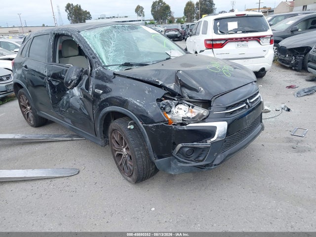 JA4AP3AU2JZ027422 Mitsubishi Outlander Sport 2.0 Es