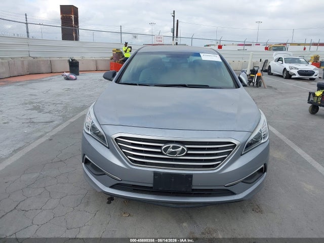 Hyundai SONATA SE 2016 5NPE24AF4GH265236 Image 12