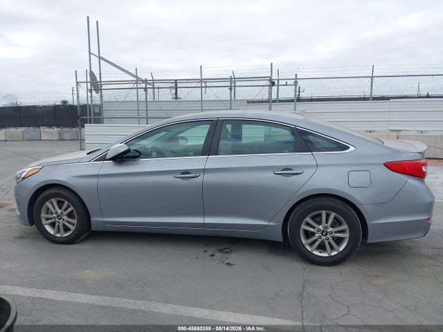 Hyundai SONATA SE 2016 5NPE24AF4GH265236 Image 14