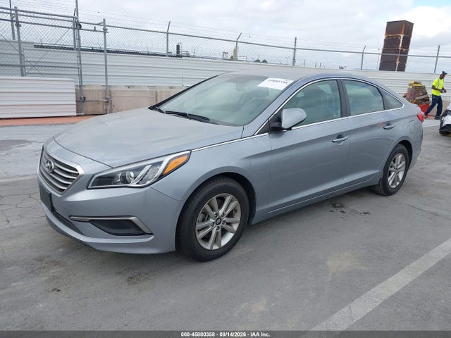 Hyundai SONATA SE 2016 5NPE24AF4GH265236 Image 2