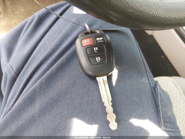 45880368 :رقم المزاد ، 4T1BF1FKXCU133461 vin ، 2012 Toyota Camry Le مزاد بيع
