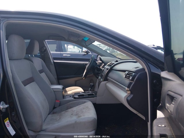 45880368 :رقم المزاد ، 4T1BF1FKXCU133461 vin ، 2012 Toyota Camry Le مزاد بيع