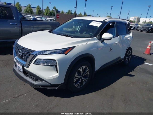 JN8BT3BA8PW433035 Nissan Rogue Sv Fwd