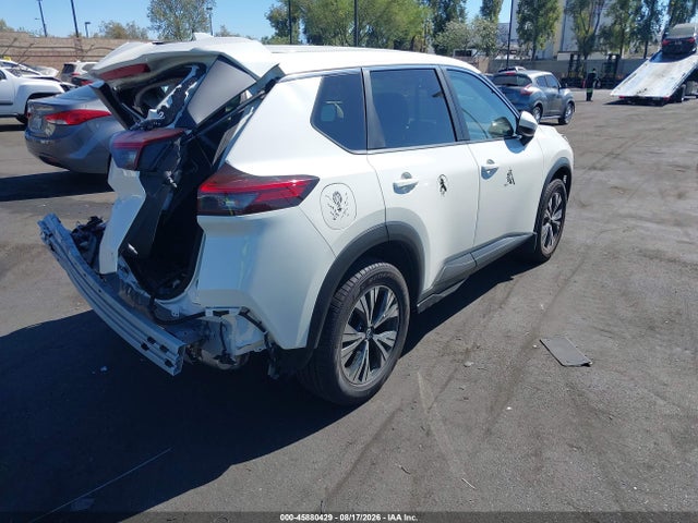 JN8BT3BA8PW433035 Nissan Rogue Sv Fwd