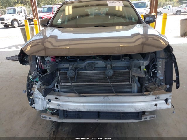 2T3MWRFV8KW038193 Toyota Rav4 Hybrid Le