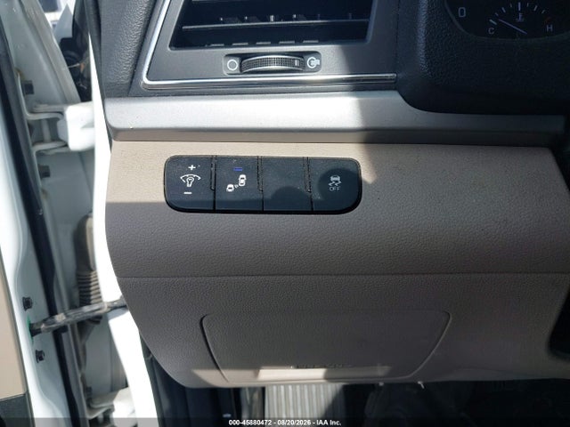 5NPD84LF7JH316226 Hyundai Elantra Value Edition