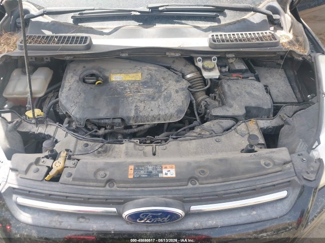 1FMCU9GXXGUC17062 Ford ESCAPE SE