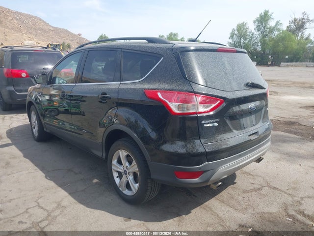 1FMCU9GXXGUC17062 Ford ESCAPE SE