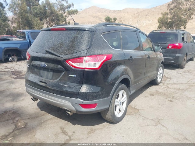 1FMCU9GXXGUC17062 Ford ESCAPE SE