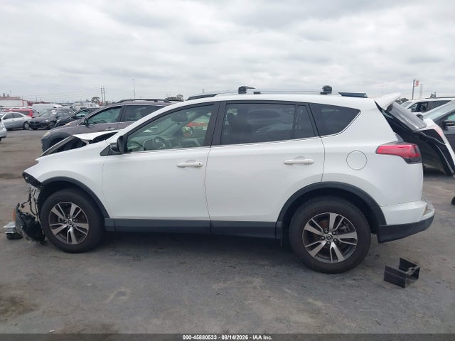 JTMWFREV1HD101425 Toyota Rav4 Xle