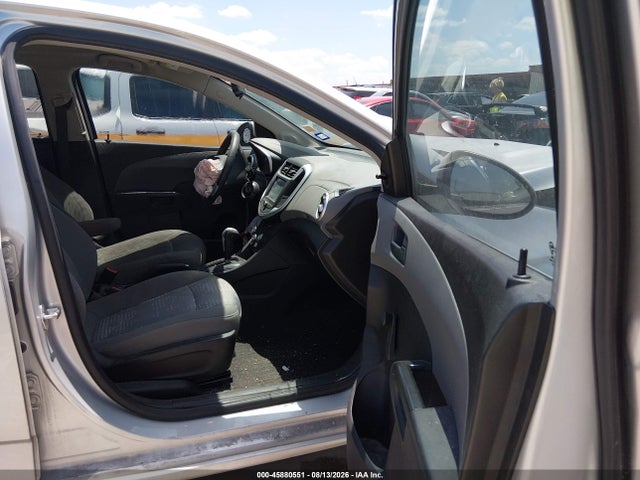 Продажа на аукционе авто 2017 Chevrolet Sonic Ls Auto, vin: 1G1JB5SH7H4154944, номер лота: 45880551