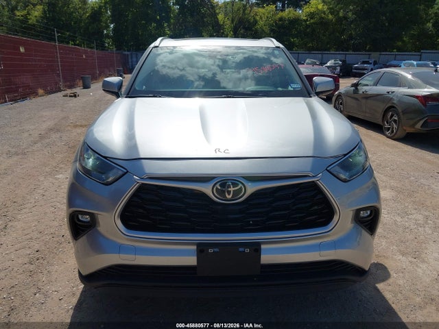 2022 Toyota Highlander Xle მანქანა იყიდება აუქციონზე, vin: 5TDGZRAH2NS121565, აუქციონის ნომერი: 45880577