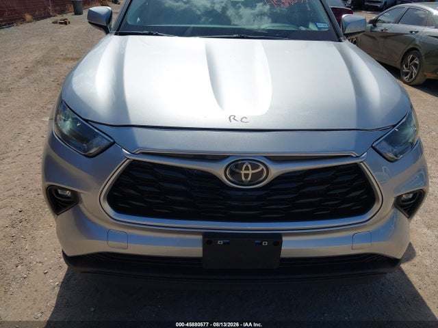 2022 Toyota Highlander Xle მანქანა იყიდება აუქციონზე, vin: 5TDGZRAH2NS121565, აუქციონის ნომერი: 45880577